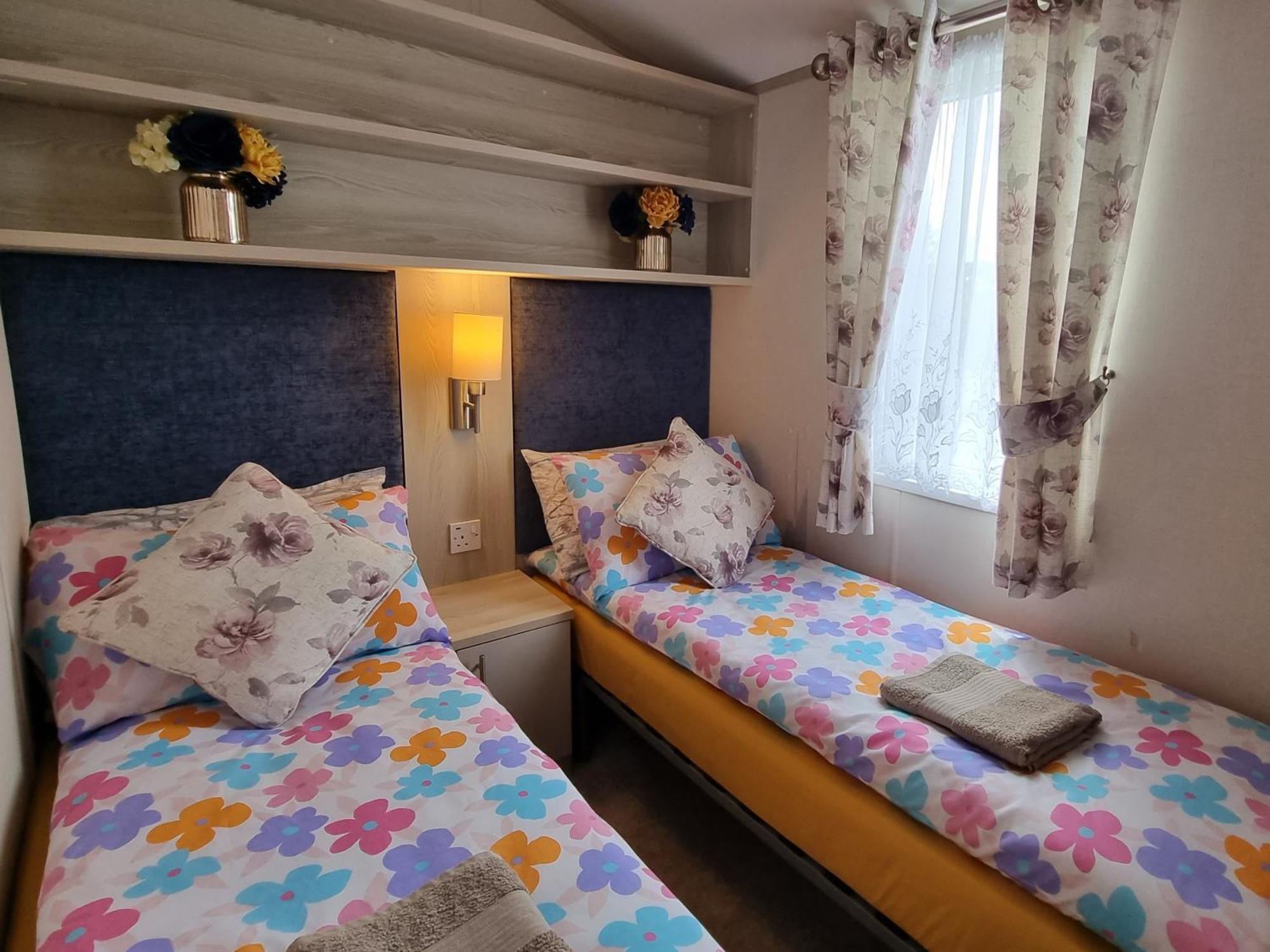 Static Caravan To Hire , Hoburne Devon Bay Otel Goodrington Dış mekan fotoğraf
